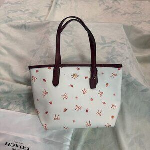 Coach Outlet Mini City Tote Bag Bow Tie Print